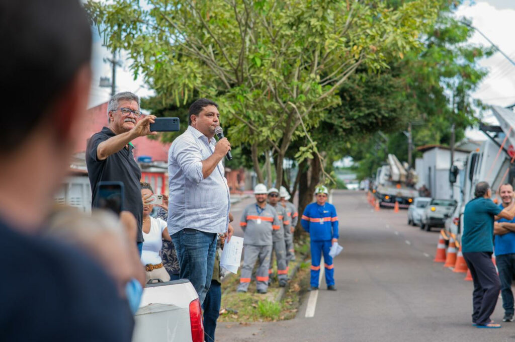 Parlamentar participou de mobilização pacífica realizada na manhã desta sexta-feira (03/03), contra instalação de equipamentos pela Amazonas Energia