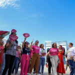 Prefeitura participa de ação de conscientização com foco na saúde da mulher no Centro de Manaus