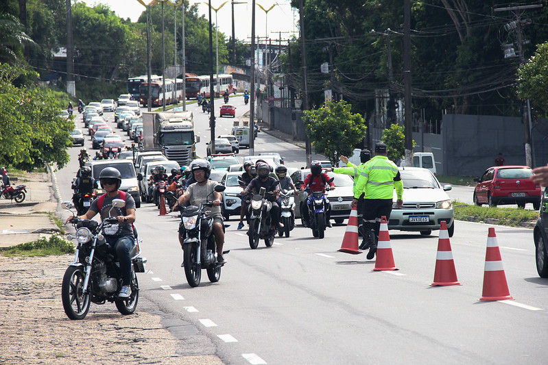 Operação conjunta ‘Cavalo de Aço’ fiscaliza mais de 400 motocicletas na zona Leste