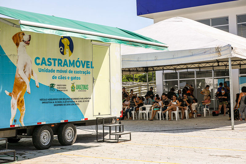 Castramóvel realiza ação itinerante no shopping ViaNorte, em Manaus