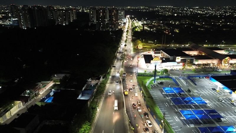 Prefeitura de Manaus avança com obras de alargamento em novo trecho da avenida Ephigênio Salles