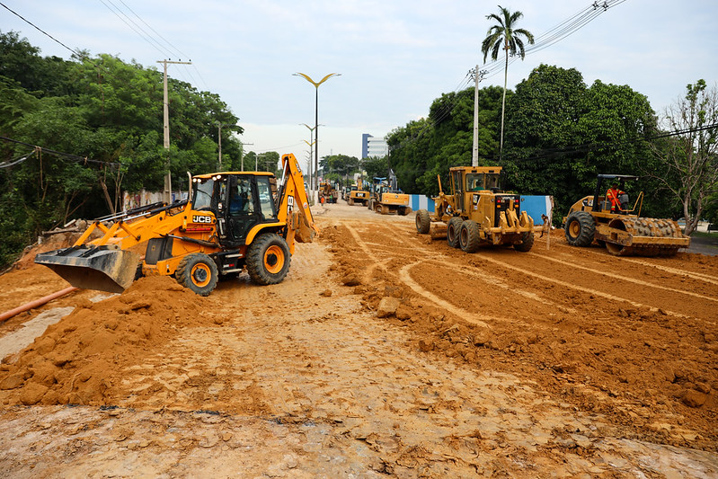 Em tempo recorde, Prefeitura de Manaus conclui implantação de aduelas da nova rede de drenagem da avenida Mário Ypiranga Monteiro