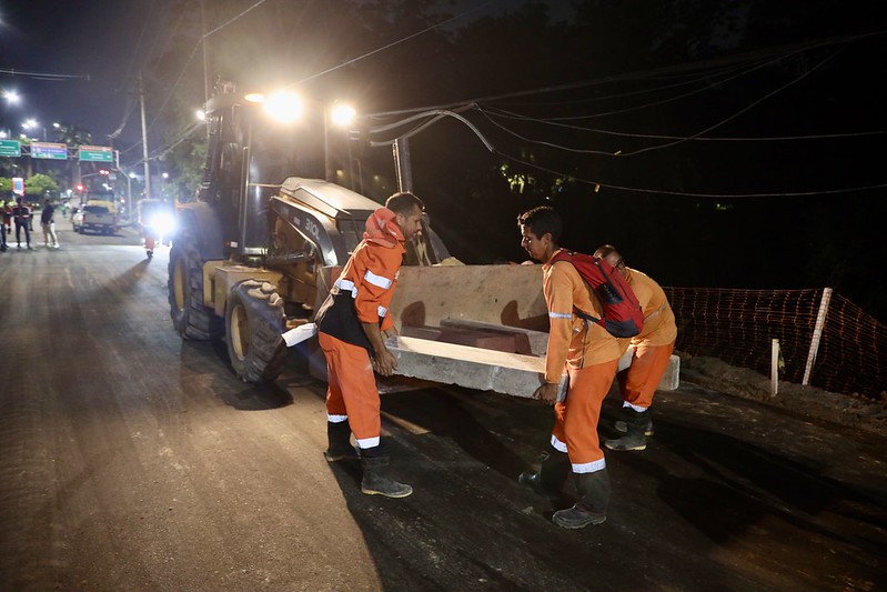 Com tráfego da avenida Mário Ypiranga Monteiro liberado, prefeitura chega à fase final das obras de drenagem superficial