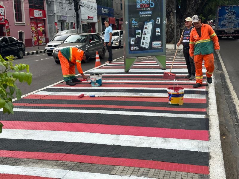 Prefeitura realiza serviços de manutenção na área central de Manaus