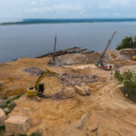 Obra do parque Encontro das Águas – Rosa Almeida avança na contenção do talude com concreto injetado