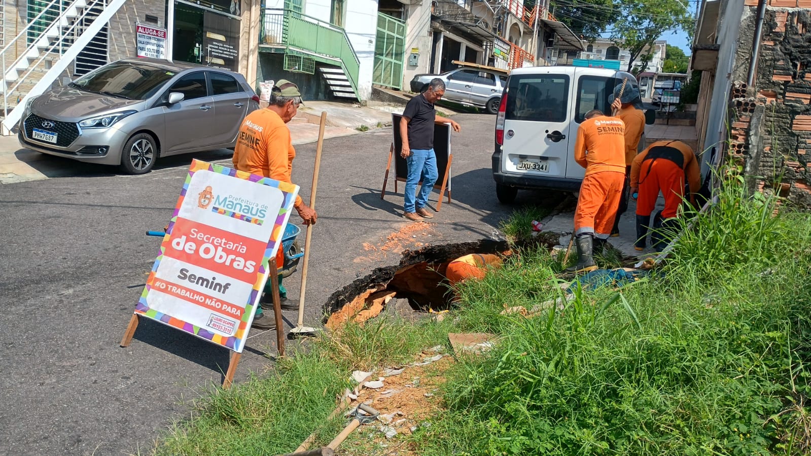 Prefeitura de Manaus trabalha na recuperação de drenagem profunda no bairro Dom Pedro