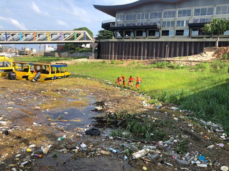 Prefeitura de Manaus intensifica limpeza nas orlas da cidade