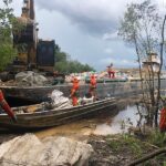 Prefeitura intensifica limpeza semanal nas praias e comunidades ribeirinhas do Rio Negro