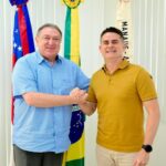 Prefeito David Almeida recebe deputado Átila Lins e destaca emenda de R$ 12 milhões para infraestrutura