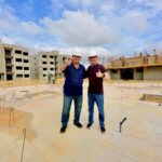 Prefeito David Almeida e senador Eduardo Braga vistoriam avanço das obras do conjunto habitacional no Tarumã