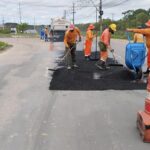 Prefeitura de Manaus intensifica serviços de recuperação asfáltica na avenida Torquato Tapajós