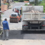 Prefeitura de Manaus retorna em trecho do bairro Grande Vitória para realizar serviços de recuperação asfáltica