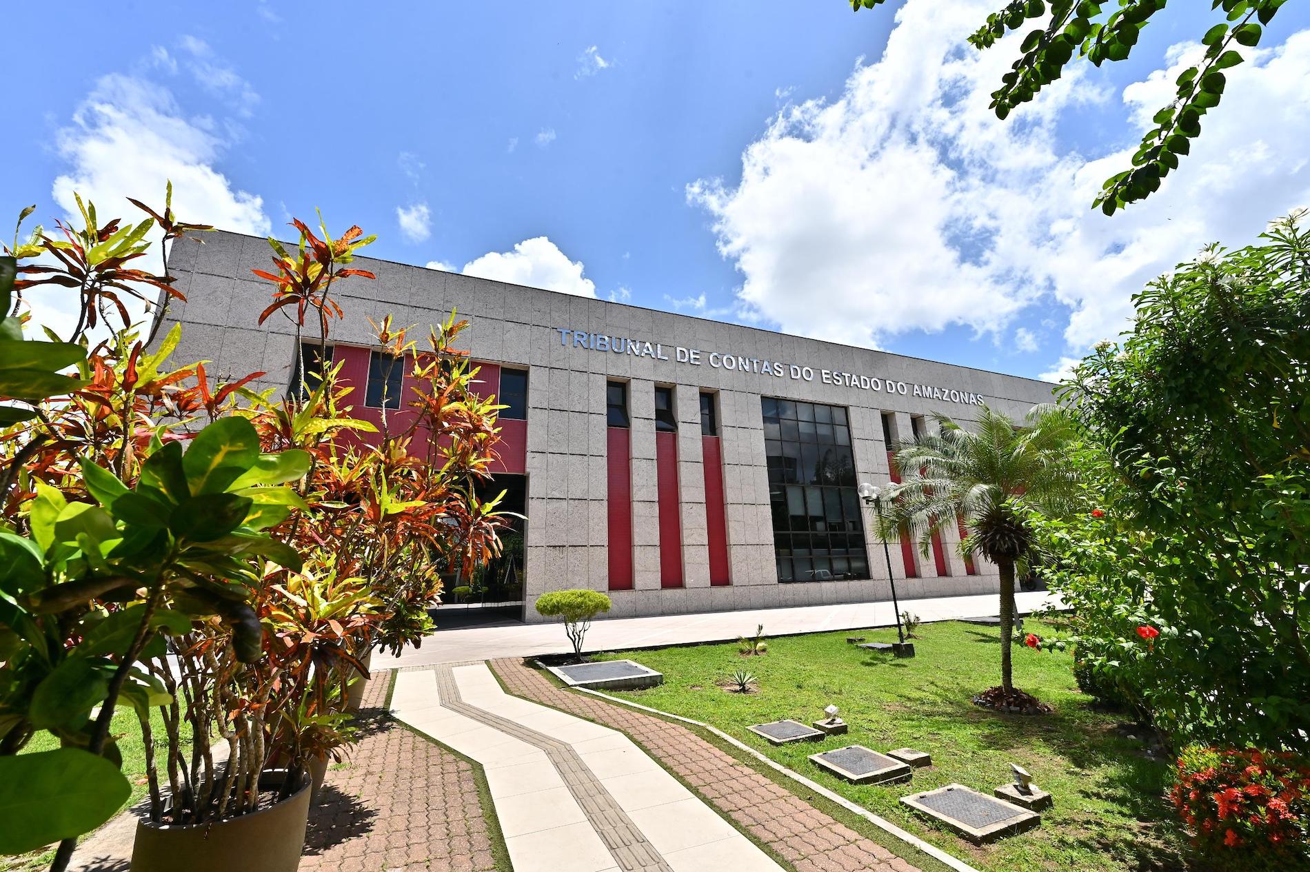 TCE-AM abre ano letivo da Escola de Contas e promove Ouvidoria Day com debates sobre participação cidadã e governança