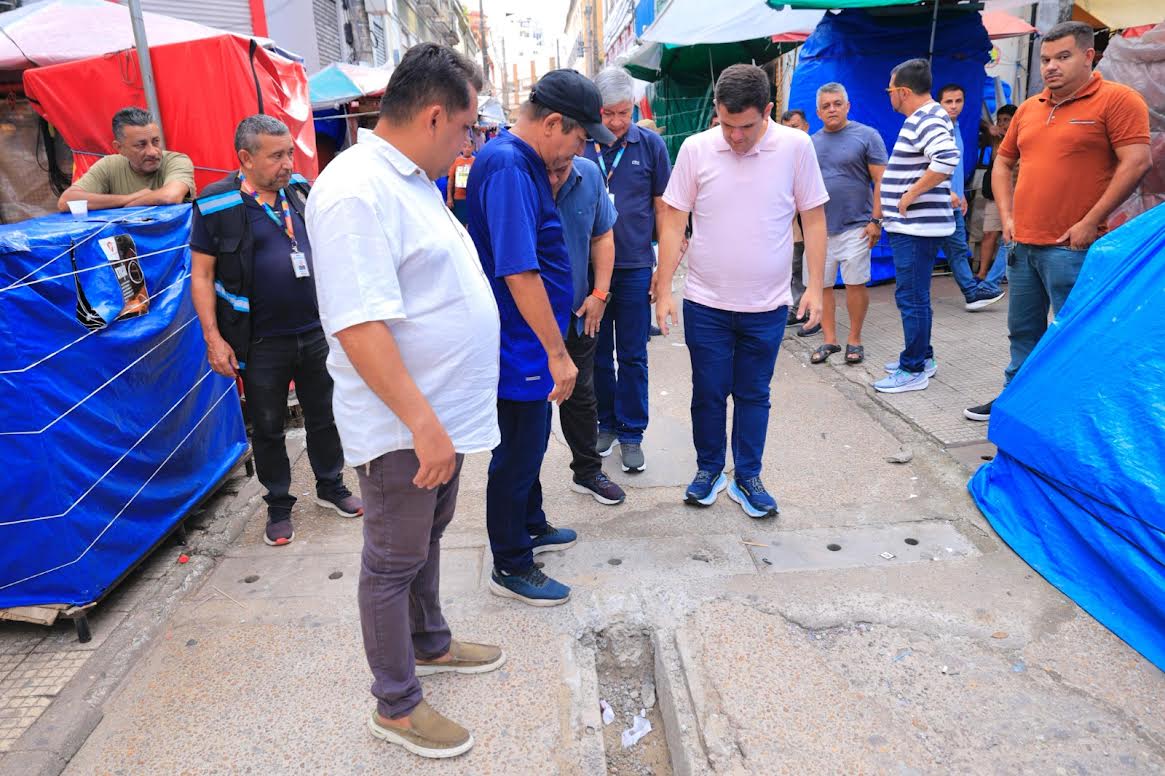 Prefeitura de Manaus intensifica ações de infraestrutura no Centro em preparação para o Dia das Mães