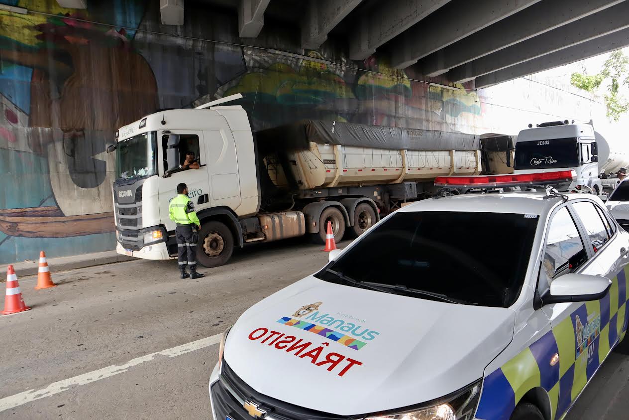 Prefeitura de Manaus intensifica fiscalização de veículos pesados na zona Norte