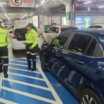 Prefeitura de Manaus autua 19 motoristas por uso irregular de vagas especiais em supermercados da zona Norte