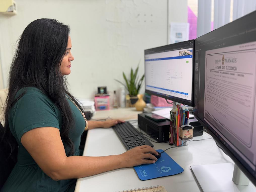 Mais 70 notificações são feitas a empresas de publicidade para regularização pela Prefeitura de Manaus