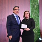 Presidente do TCE-AM é homenageada em Congresso Internacional