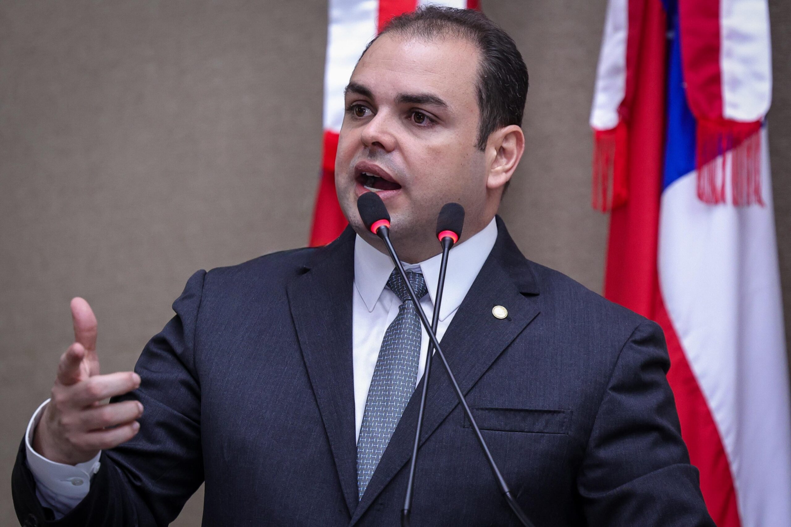 Após Manaus figurar entre as cinco piores capitais do País, Roberto Cidade cobra atuação eficiente do Executivo Municipal