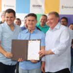 Prefeito David Almeida assina ordem de serviço para asfaltar 20 ruas da comunidade Parque Riachuelo