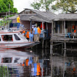 Prefeitura de Manaus realiza operação de monitoramento da orla da capital em meio à cheia do rio Negro