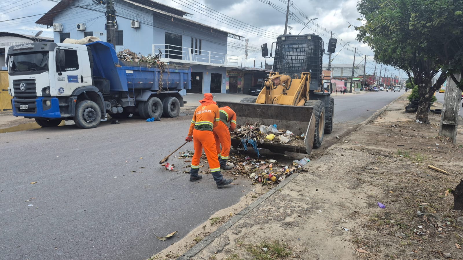 Manaus celebra o ‘Dia do Gari’ com festa, reconhecimento e compromisso com a limpeza urbana