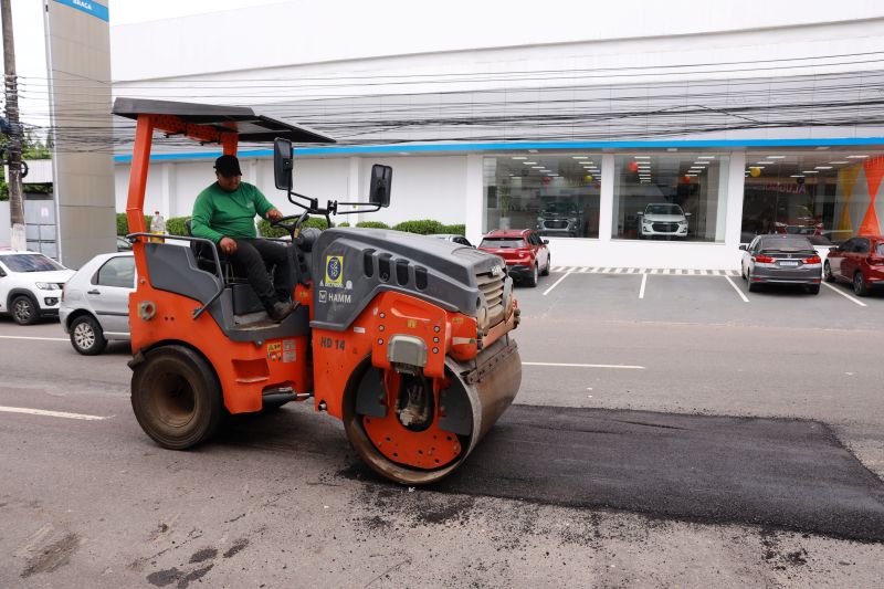Prefeitura avança com serviços de manutenção viária no Centro de Manaus e chega a 48 vias recuperadas