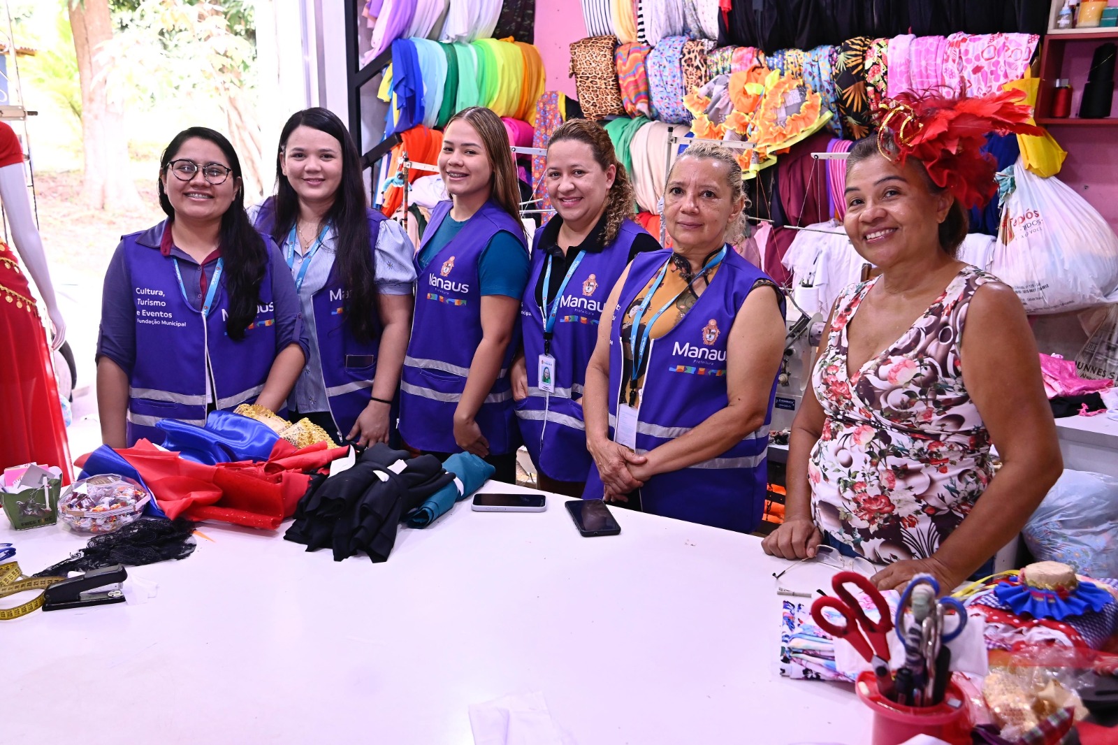 Prefeitura de Manaus acompanha confecção de fantasias e indumentárias do Festival Folclórico do Amazonas