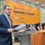 Presidente Roberto Cidade alerta estudantes sobre crimes sexuais e virtuais, durante ação do Maio Laranja, na Aleam