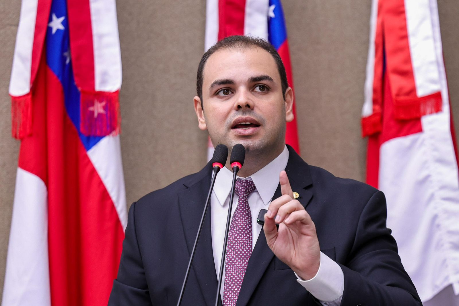 Na Semana do Meio Ambiente, Roberto Cidade destaca legislação de sua autoria que propõe diretrizes para adaptação às mudanças climáticas