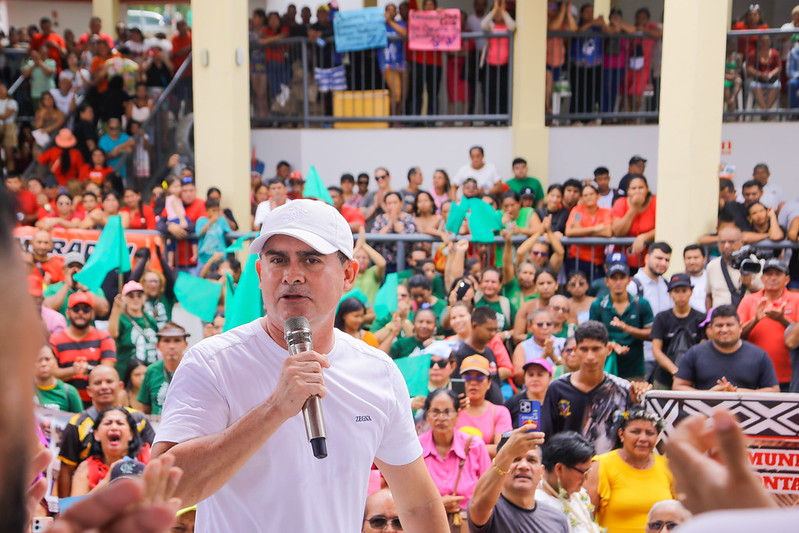 Prefeito David Almeida destaca avanços na habitação durante celebração dos dois anos da Semhaf