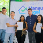 Com entrega de 210 títulos de terra, prefeito David Almeida reforça compromisso com moradia digna e inclusão de povos originários
