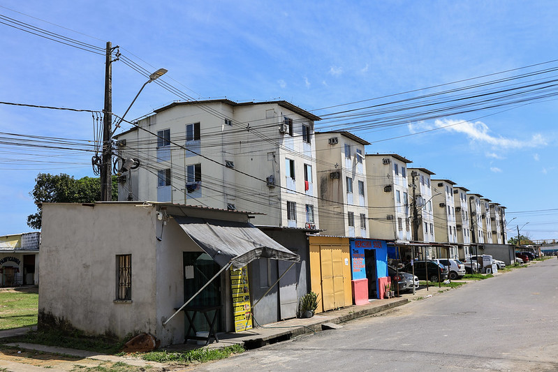 Prefeitura inicia notificação para moradores demolirem construções irregulares em áreas públicas no conjunto Viver Melhor 3