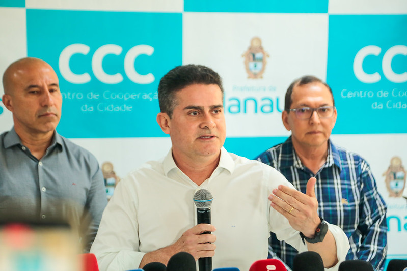 Prefeito David Almeida esclarece gratuidade do Passe Livre Estudantil e garante benefício para alunos da rede municipal de ensino