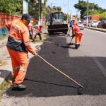 Prefeitura de Manaus recupera avenida estratégica que liga três zonas da capital