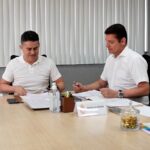 Prefeito David Almeida assina projeto de lei que assegura o Passe Livre Estudantil aos alunos da rede municipal
