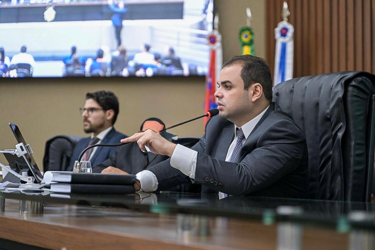 Aprovado projeto de Roberto Cidade que incentiva jovens empreendedores no mercado digital no Amazonas