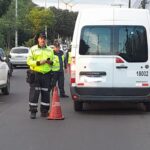Prefeitura de Manaus realiza operação ‘Transporte Legal’ e apreende veículos clandestinos na avenida do Turismo