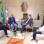 Prefeito em exercício Renato Junior visita TJ-AM e defende diálogo entre os poderes: ‘Harmonia institucional beneficia o povo’