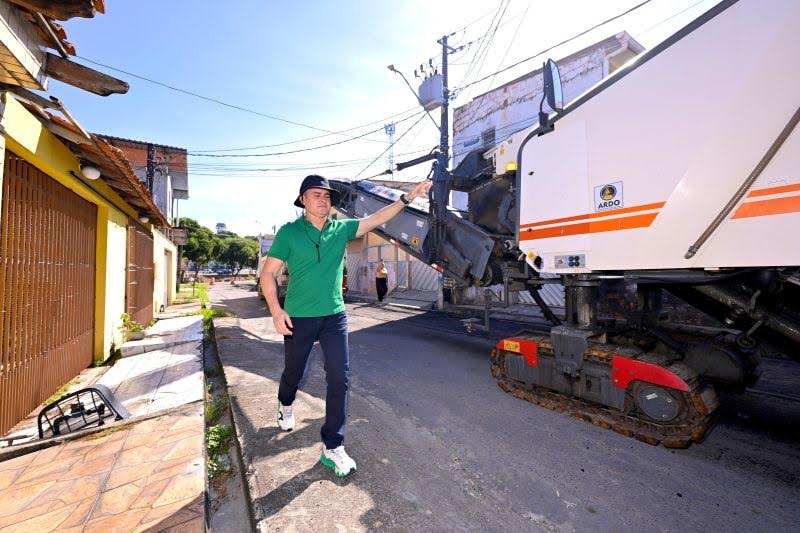 Prefeito David Almeida acompanha obras no conjunto Galiléia e anuncia avanço do asfaltamento com a chegada do verão