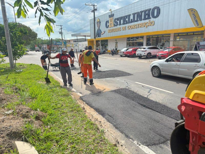 Prefeitura de Manaus intensifica recuperação asfáltica e transforma mobilidade em importante via da zona Norte