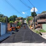 Prefeitura de Manaus recupera rua na comunidade Novo Reino e melhora mobilidade no Tancredo Neves