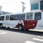 Manaus ganha quatro ônibus adaptados para o programa ‘TransPorta’ e anuncia dez novos veículos para linhas da zona Leste