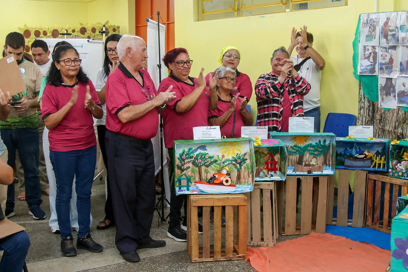 Prefeitura de Manaus realiza feira de Ciências com idosos na etapa Cemeapi