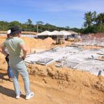 Prefeito David Almeida vistoria avanço das obras de novo habitacional com 576 apartamentos na zona Oeste de Manaus