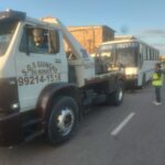 Prefeitura de Manaus apreende ônibus clandestinos durante operação ‘Transporte Legal’