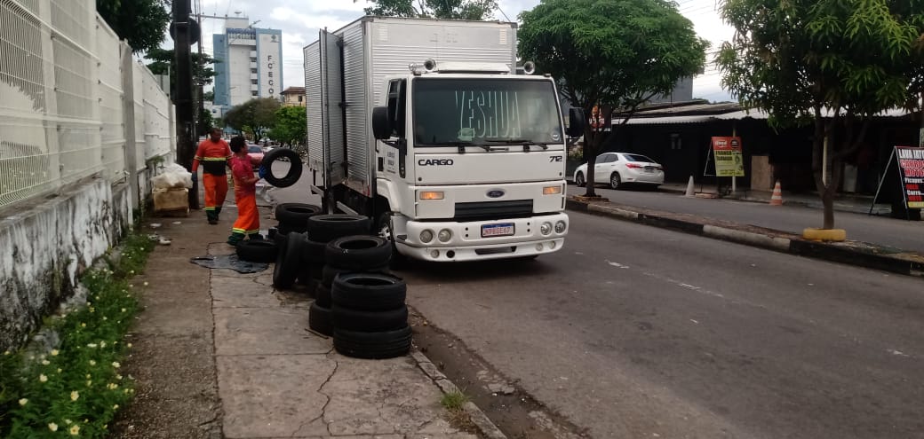 Prefeitura de Manaus intensifica combate ao descarte irregular de pneus