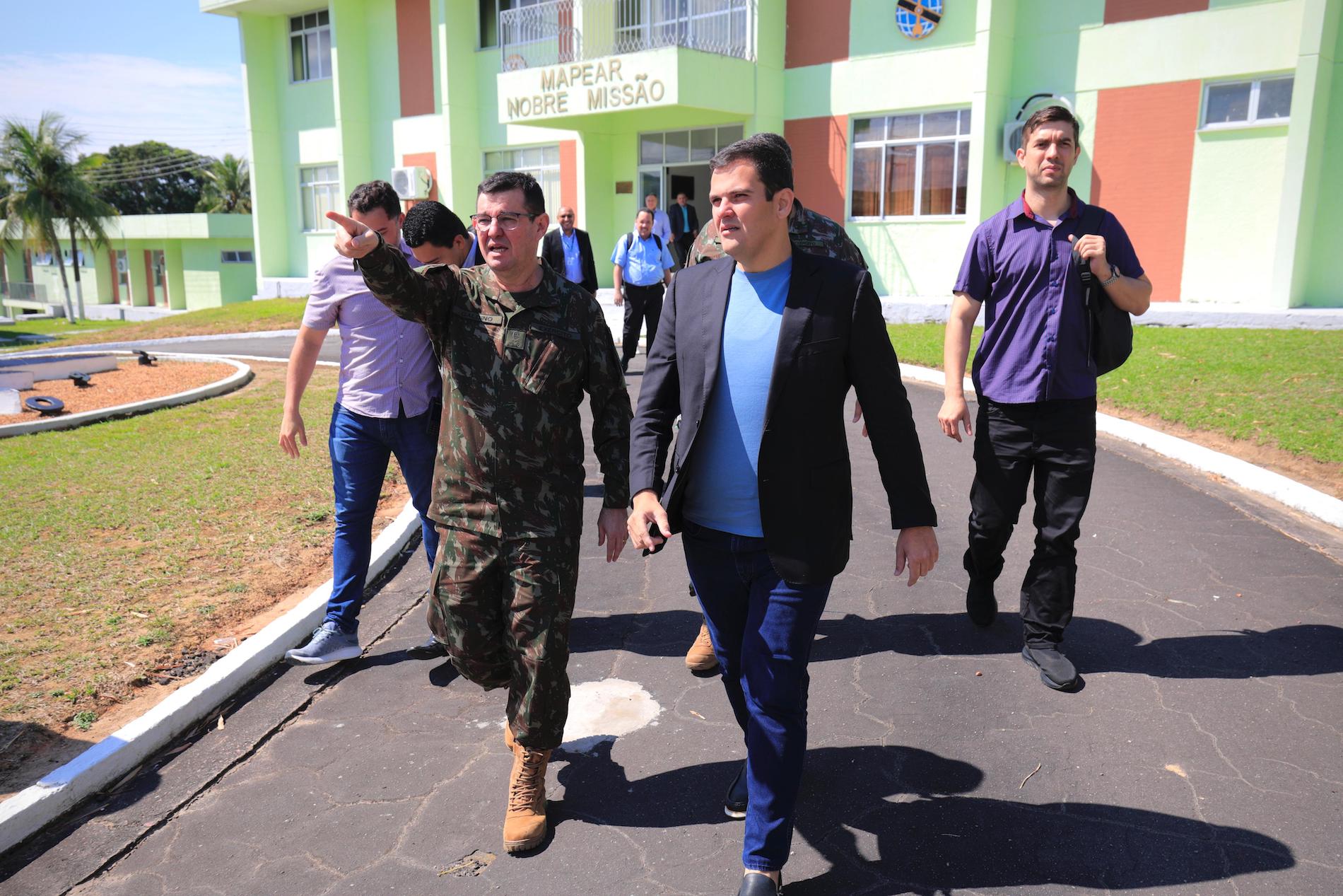 Manaus pode sediar Instituto de Pesquisas do Exército na Amazônia, anuncia prefeito em exercício Renato Junior