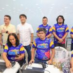 Prefeito David Almeida acompanha entrega de pulseiras do #SouManaus Passo a Paço 2025 e alerta contra venda ilegal