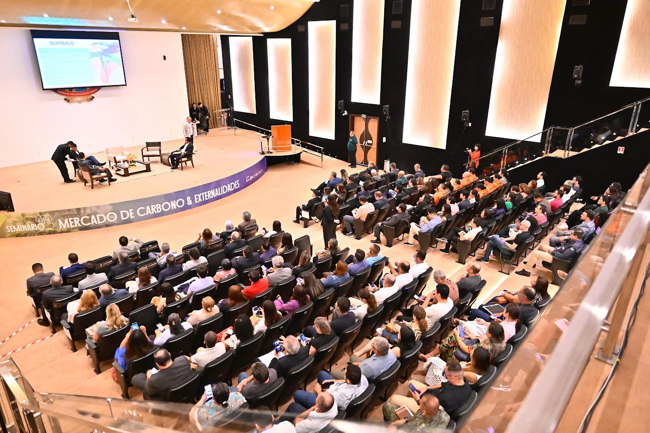 Seminário promovido pelo TCE-AM discute mercado de carbono e soluções sustentáveis para a Amazônia